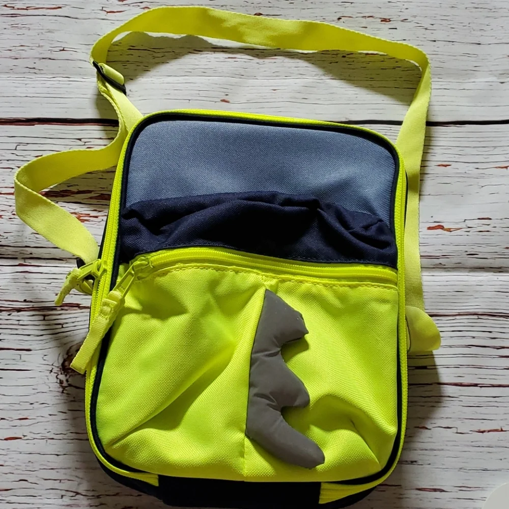 🆕️ GAP SHARK BACKPACK & MATCHING LUNCHBOX 🦈